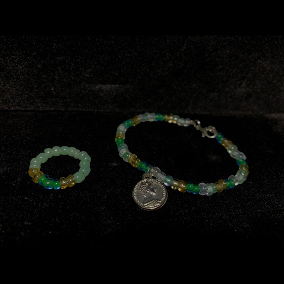 Glass bead jewelry set - Picture 2 of 4